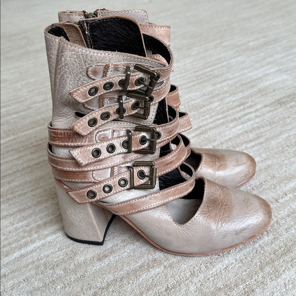 FREEBIRD by Steven Tali Strappy Women's Heeled Boots Booties Taupe Size 7 - Picture 6 of 17